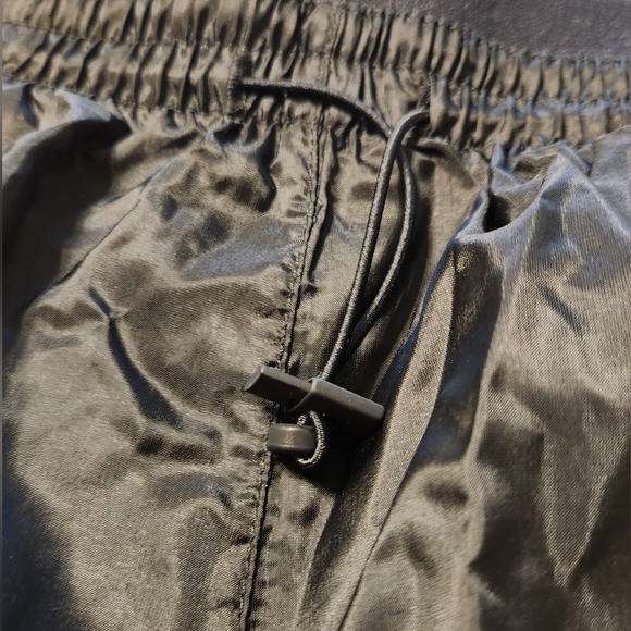 NWT Set of 2 Nike Women's size Medium Running Shorts - Picture 11 of 16